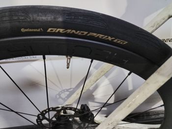 Trek Domane+ SLR 6 2025 2025 Road & Gravel usato, Bianco — immagine 11 di 11