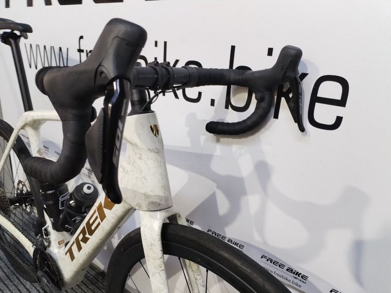 Trek Domane+ SLR 6 2025 2025 Road & Gravel usato, Bianco — immagine 3 di 11