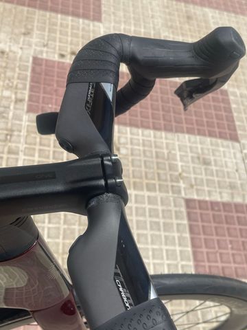 Used Cannondale SuperSix EVO SRAM Force eTap AXS 2026 Road & Gravel, Red — image 8 of 11
