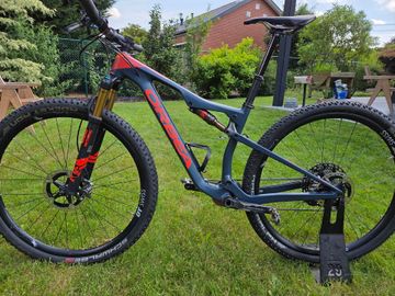Orbea OIZ M-TEAM 2019 2019 Mountainbike usato, Rosso — immagine 2 di 13