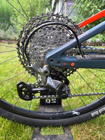 Orbea OIZ M-TEAM 2019 2019 Mountainbike usato, Rosso — immagine 5 di 13