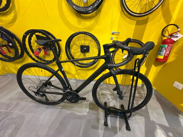 Brugt CUBE ATTAIN C:62, RACE 2026 2026 Road & Gravel — billede 2 af 5