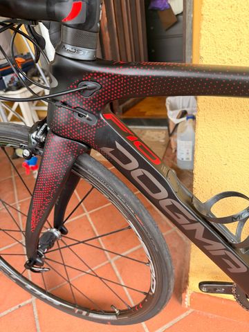 Gebrauchtes Pinarello F10 Custom Campagnolo Super Record 2018 Road & Gravel, Schwarz — Bild 9 von 15