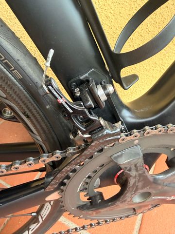 Gebrauchtes Pinarello F10 Custom Campagnolo Super Record 2018 Road & Gravel, Schwarz — Bild 4 von 15