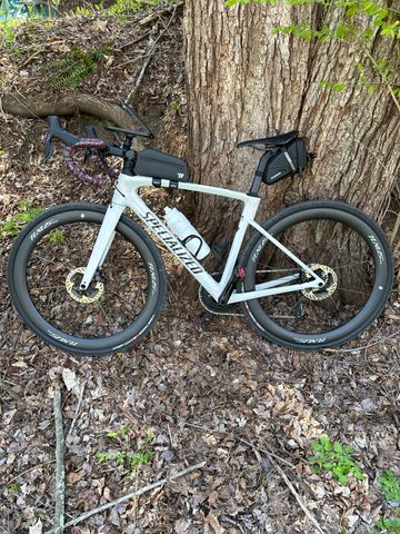 Used Specialized Roubaix SL8 Comp 2025 2025 Road & Gravel, White — image 2 of 3