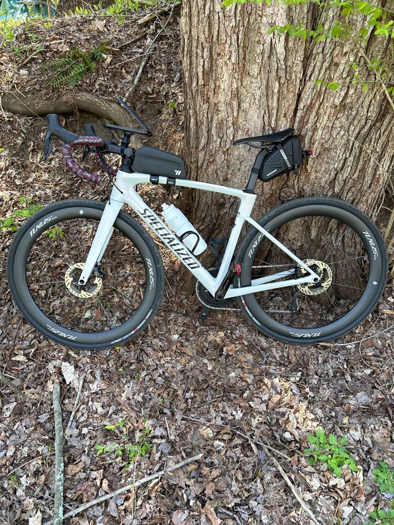 Used Specialized Roubaix SL8 Comp 2025 2025 Road & Gravel, White — image 2 of 3