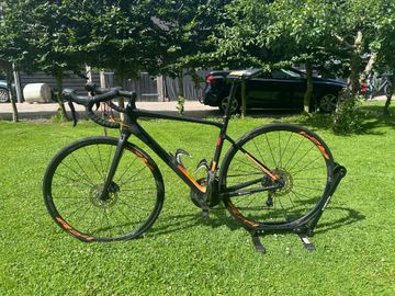 CUBE ATTAIN GTC SL Disc 2017 2017 Road & Gravel usato, Nero — immagine 2 di 8