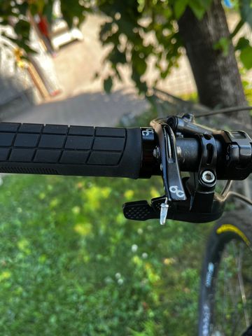 Orbea OIZ M10 2022 2022 Mountainbike usato, Verde — immagine 9 di 12