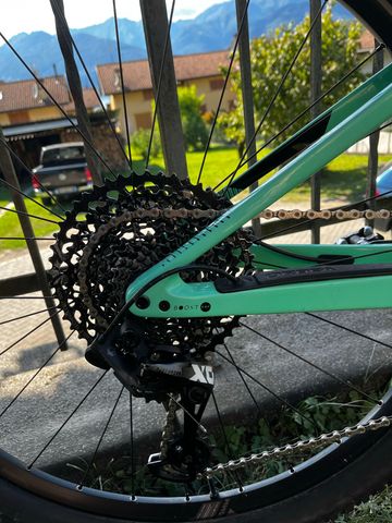 Orbea OIZ M10 2022 2022 Mountainbike usato, Verde — immagine 3 di 12