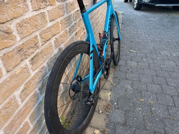 Gebrauchtes Canyon Aeroad CFR Disc MvdP 2022 2022 Road & Gravel, Blau — Bild 8 von 9