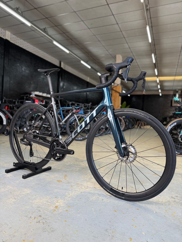 Brugt Scott Addict RC 15 2022 2022 Road & Gravel — billede 2 af 24