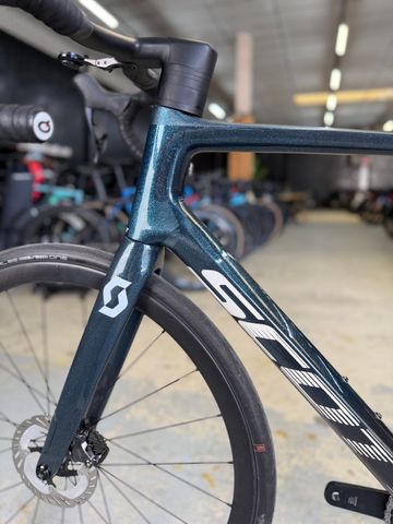 Gebrauchtes Scott Addict RC 15 2022 2022 Road & Gravel, Grün — Bild 20 von 24