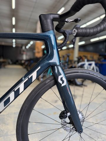 Gebrauchtes Scott Addict RC 15 2022 2022 Road & Gravel, Grün — Bild 8 von 24
