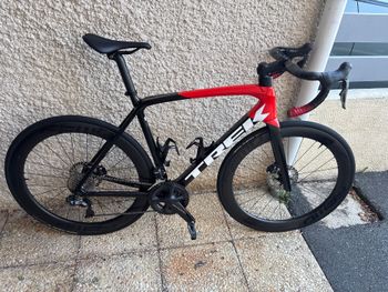 Trek Émonda SL 6 Disc Pro 2022 2022 Route & Gravel d'occasion