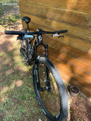 Scott Spark Rc 2025 2025 Mountainbike d'occasion — image 2 sur 7