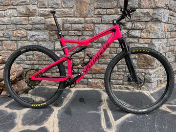 Tweedehands Specialized Epic Full Carbon 2020 Mountainbike — afbeelding 2 van 9