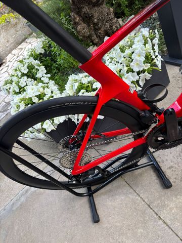 Used BMC Teammachine R 01 FIVE 2027 Frameset 2027 Road & Gravel, Red — image 4 of 5