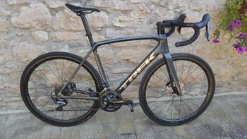 Tweedehands Trek Émonda SL 6 Disc Pro 2022 2022 Racefiets & gravel