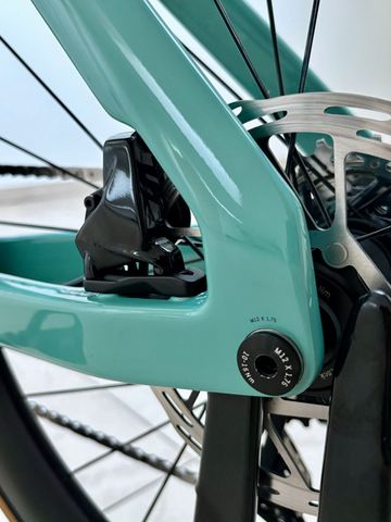 Brugt Canyon Aeroad CF SLX 7 eTap 2024 2024 Road & Gravel — billede 7 af 22