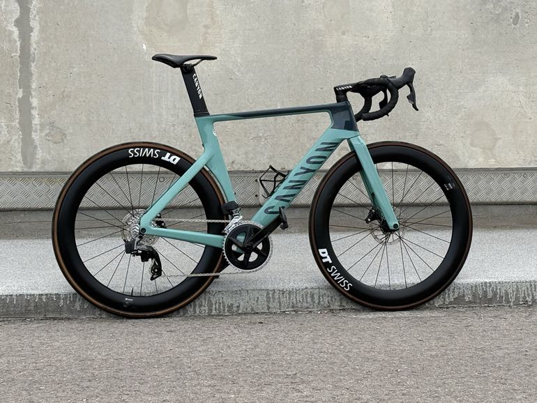 Brugt Canyon Aeroad CF SLX 7 eTap 2024 2024 Road & Gravel — billede 22 af 22