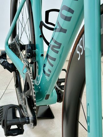 Brugt Canyon Aeroad CF SLX 7 eTap 2024 2024 Road & Gravel — billede 12 af 22
