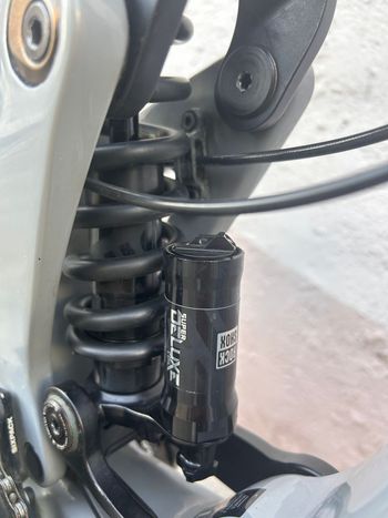 Brugt Propain Rage CF Mix Performance 2022 2022 Mountainbike — billede 4 af 12