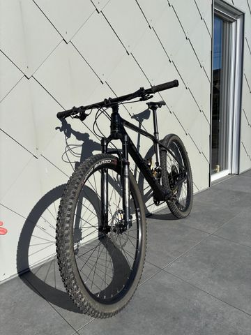 Gebrauchtes Orbea ALMA M20 2022 2022 Mountainbike, Schwarz, 29 — Bild 12 von 12
