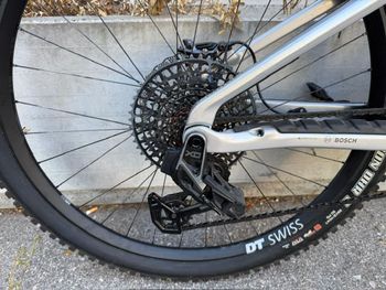 Brugt Orbea Wild M-TEAM 2025 2025 Mountainbike — billede 12 af 12