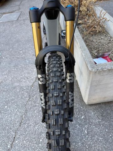 Gebrauchtes Orbea Wild M-TEAM 2025 2025 Mountainbike, Hellgrau, 29 — Bild 4 von 12