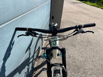 Used Liv Embolden 2026 2026 Mountainbike, White, 29, 27.5 — image 5 of 6