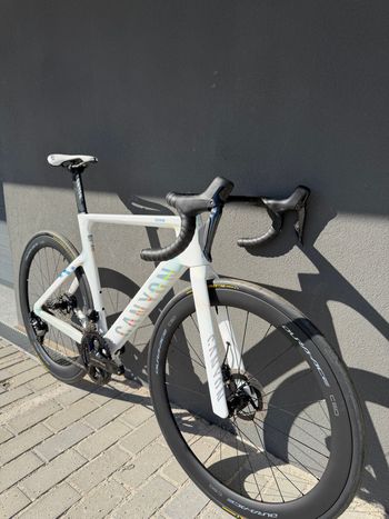 Used Canyon Aeroad CFR Tensor 2025 2025 Road & Gravel, White — image 2 of 13