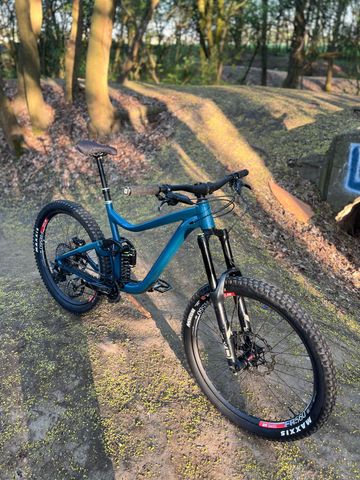 Used Giant Reign SX 1 2019 Frameset 2019 Mountainbike, Blue, 27.5 — image 2 of 4