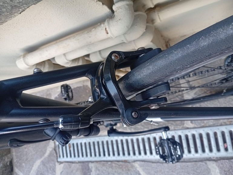 Trek Domane AL 2 2018 2018 Road & Gravel usato, Nero — immagine 8 di 11