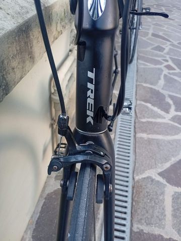 Used Trek Domane AL 2 2018 2018 Road & Gravel, Black — image 10 of 11