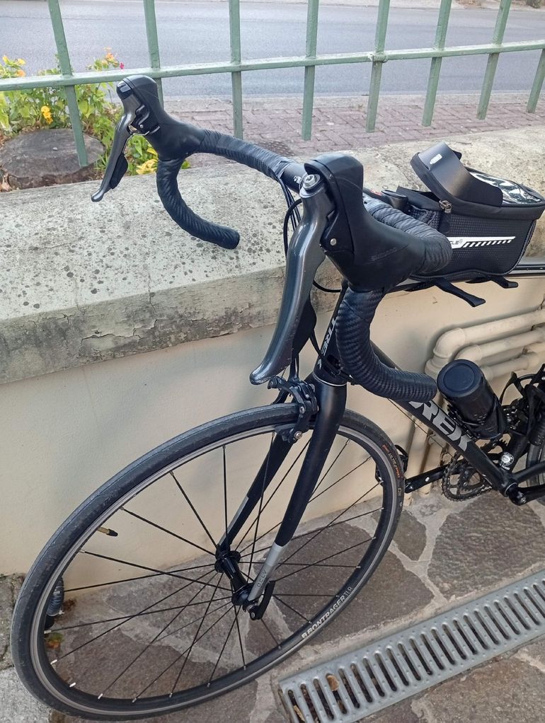 Trek Domane AL 2 2018 2018 Road & Gravel usato, Nero — immagine 9 di 11