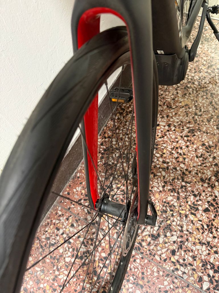 Used Trek Domane+ 2019 2019 Road & Gravel, Black — image 17 of 33