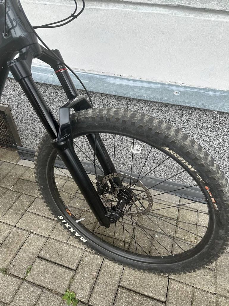 Brugt Cannondale Jekyll Shimano Deore XT 2024 Mountainbike — billede 6 af 15