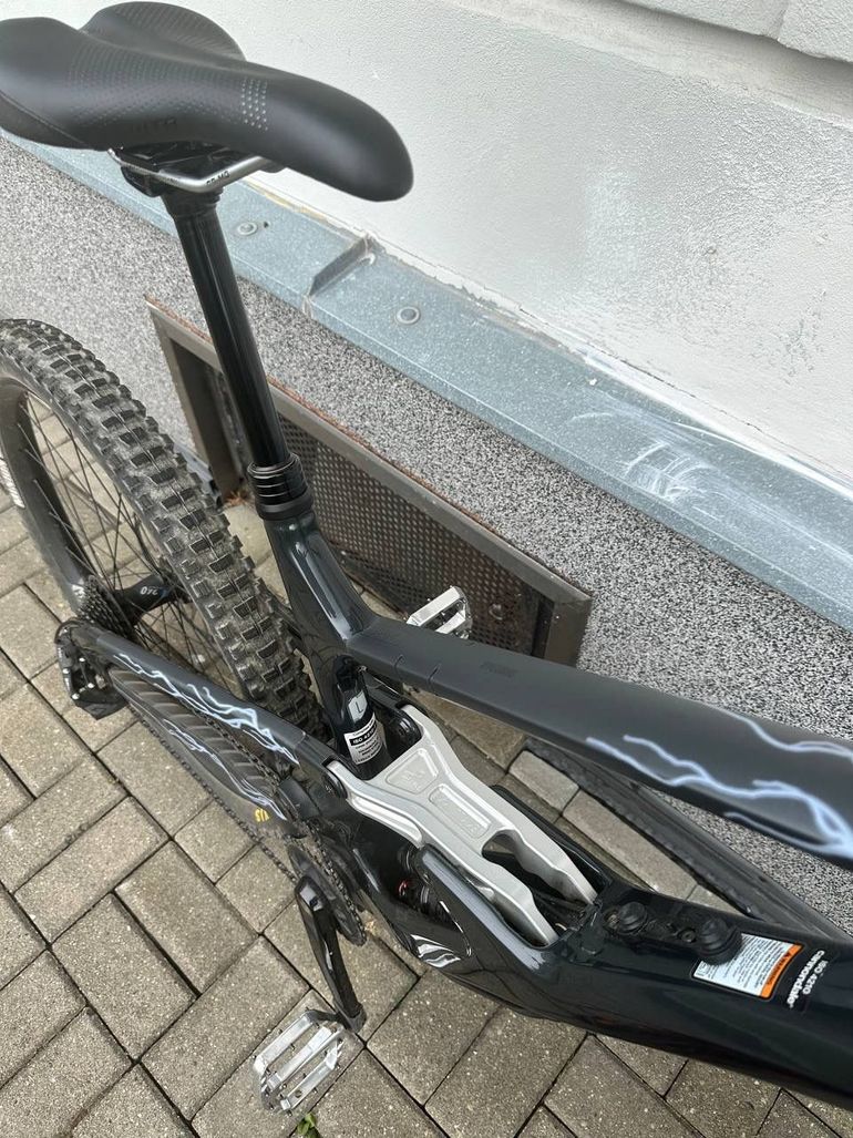 Brugt Cannondale Jekyll Shimano Deore XT 2024 Mountainbike — billede 9 af 15