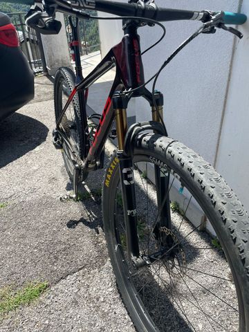 Used Focus RAVEN 9.9 2019 2019 Mountainbike, Red — image 2 of 4