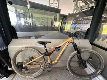 Orbea RALLON M10 2023 2023 Mountainbike usato, Arancione — immagine 5 di 5
