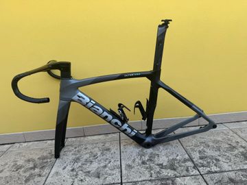 Used Bianchi Oltre XR4 - Frame Kit 2022 Frameset 2022 Road & Gravel, Light Gray — image 2 of 6