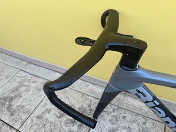 Used Bianchi Oltre XR4 - Frame Kit 2022 Frameset 2022 Road & Gravel, Light Gray — image 5 of 6
