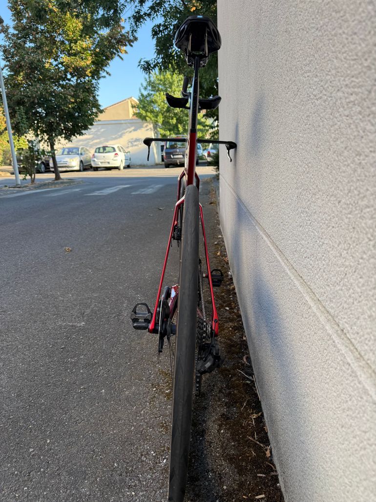 Canyon Speedmax CFR Di2 2024 2024 Road & Gravel usato, Rosso — immagine 13 di 21