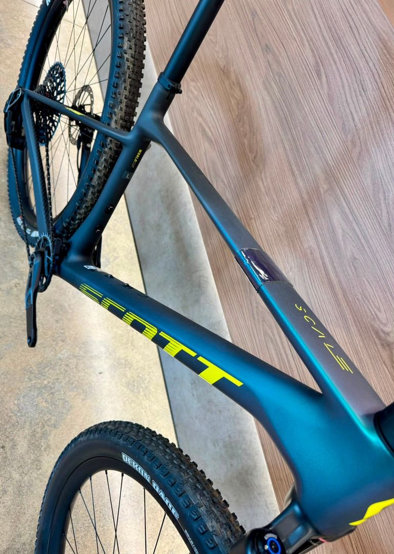 Brugt Scott Scale RC World Cup TR 2024 2024 Mountainbike — billede 6 af 7