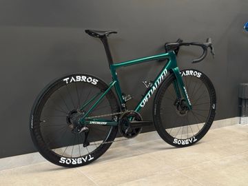 Used Specialized Tarmac Shimano Ultegra Di2 2025 Road & Gravel, Green — image 3 of 11