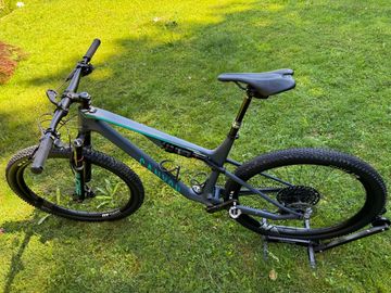 Gebrauchtes Canyon Lux Trail CF 8 2022 2022 Mountainbike, Blau, 29 — Bild 2 von 4