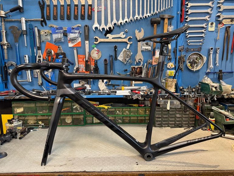 Brugt Giant TCR Advanced SL 2020 Frameset 2020 Road & Gravel — billede 2 af 18