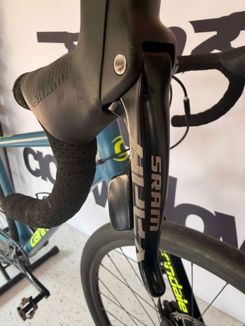 Używany Cannondale Slate Apex 2017 2017 Road & Gravel — zdjęcie 3 z 9