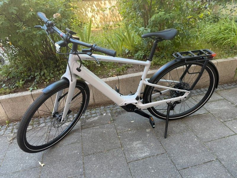 Käytetty Specialized Turbo Vado SL 2 5.0 2026 2026 Urban & Touring