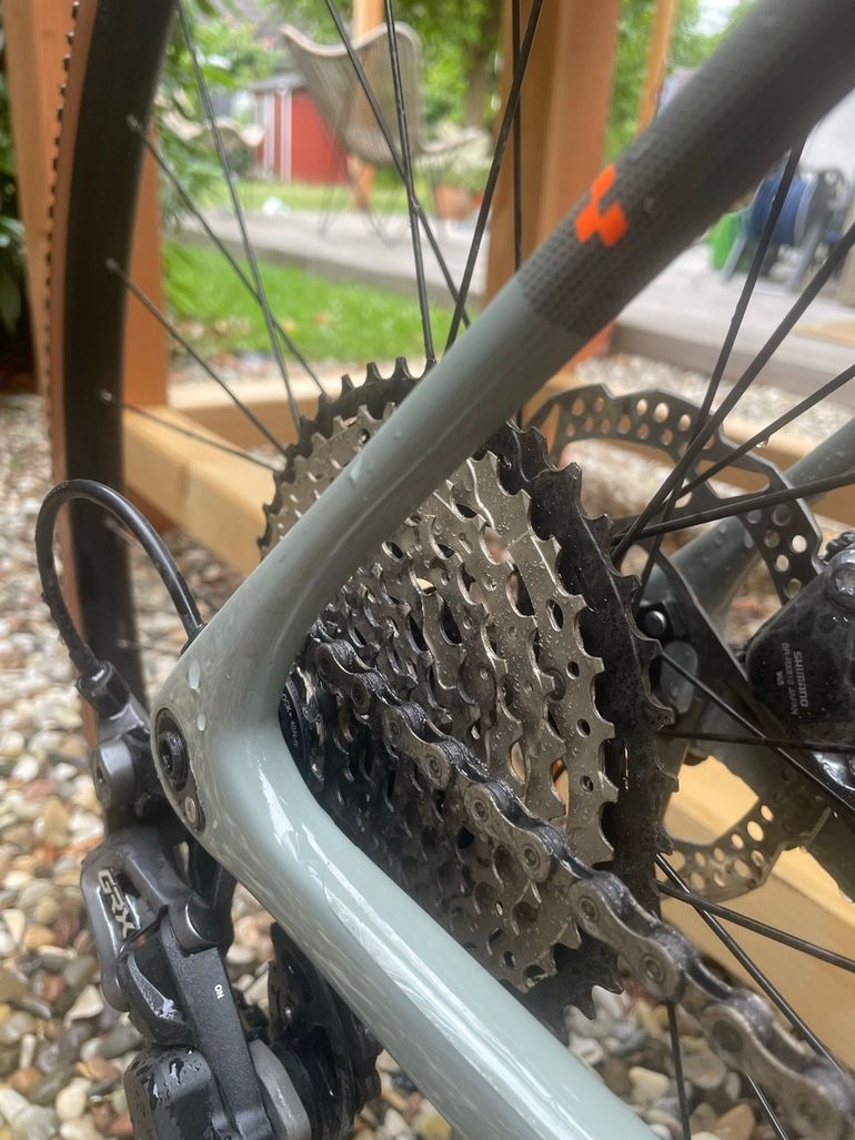 Used CUBE Cross Race Shimano GRX 2023 Road & Gravel, Light Gray — image 6 of 7